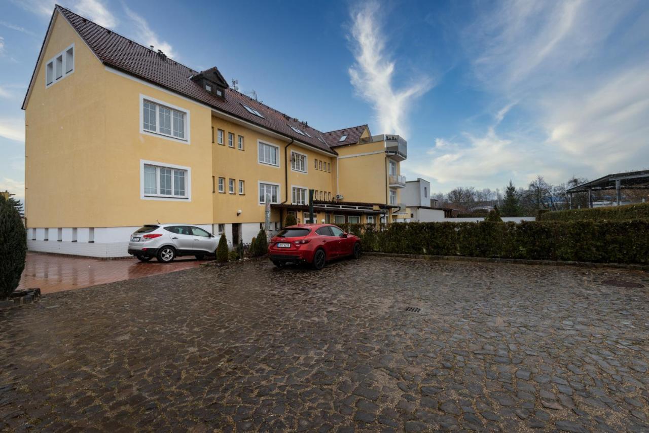 Pension U Mydlaru Мнихово-Градиште Экстерьер фото